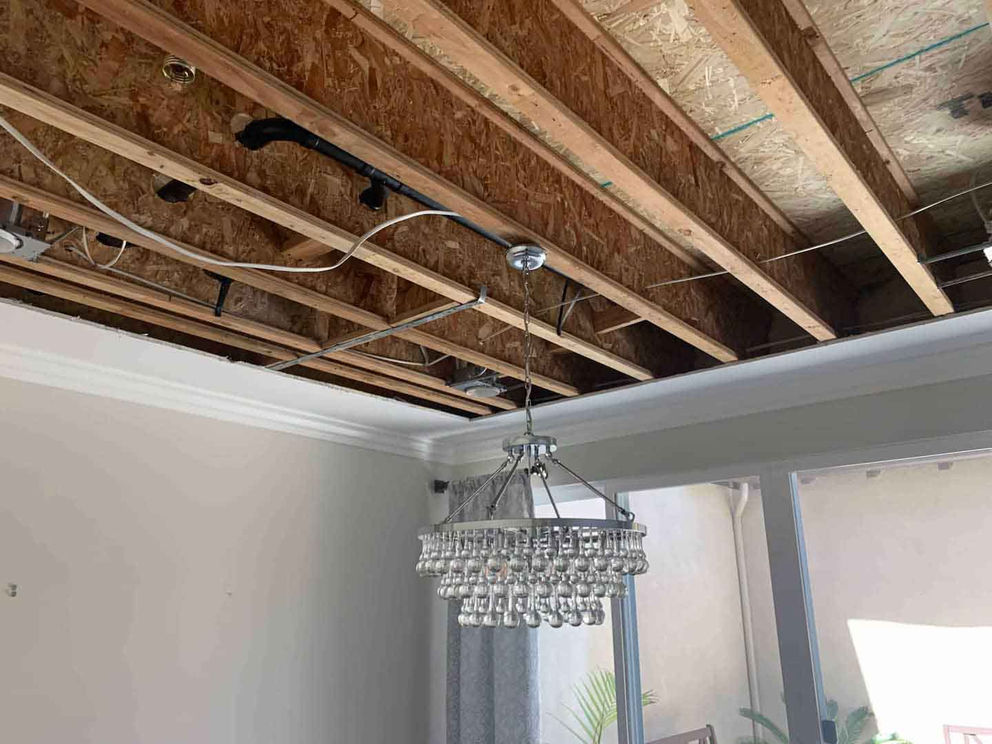 Jones Dining room ceiling before