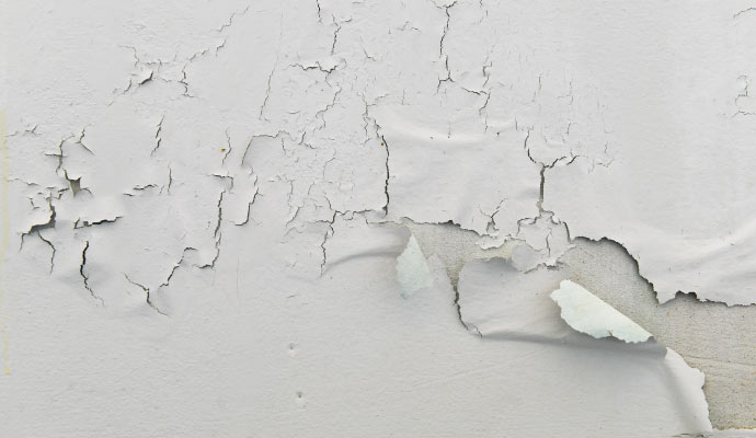 Peeling wall paint